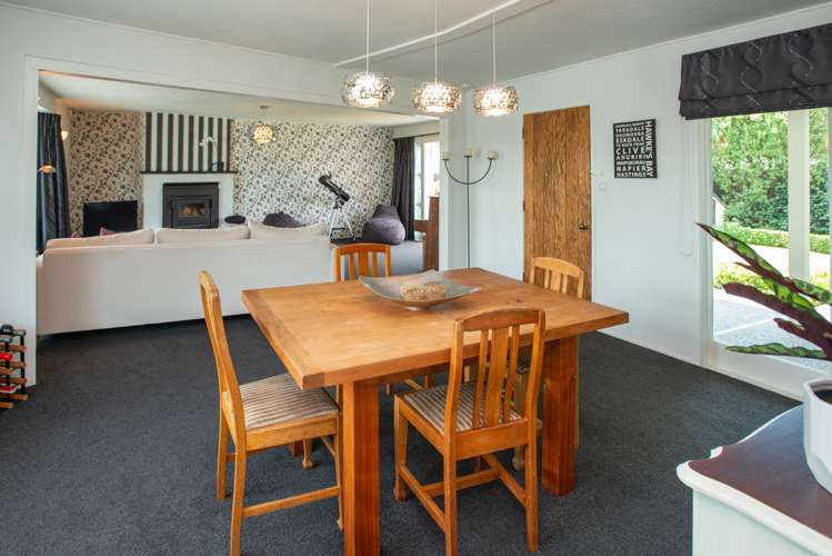 20 Deakin Place Clive_5