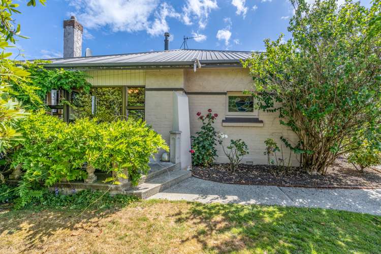 11 Coronation Street Strathern_33