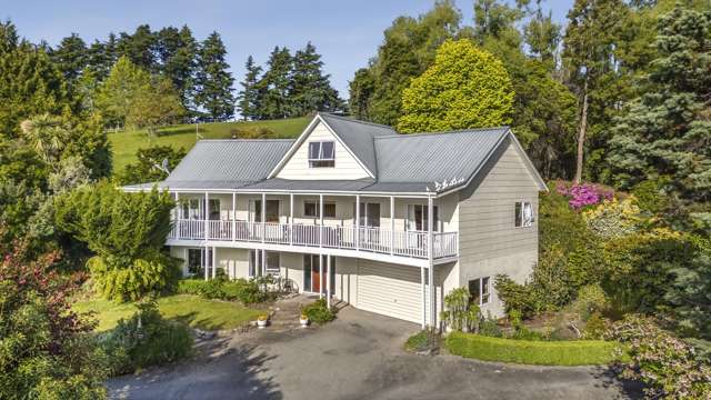 Home and income with further horticultural options