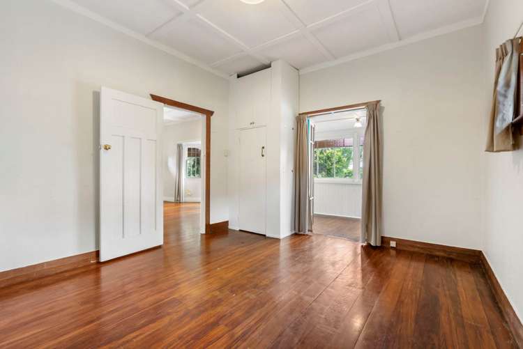 5 Riro Street Point Chevalier_5