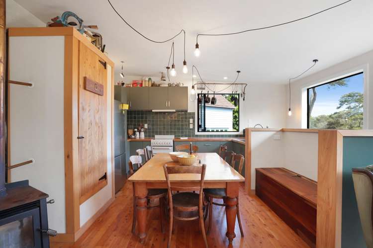 105 Laingholm Drive Laingholm_13