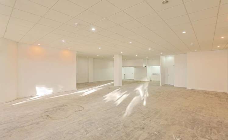 Shop 1 | 12 Beresford Square City Centre_2