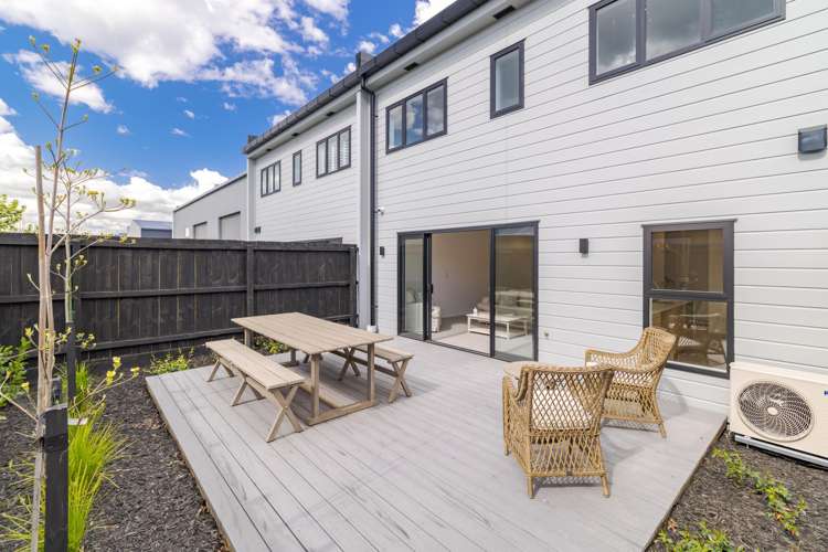 3/5 Kairua Lane Wigram_1