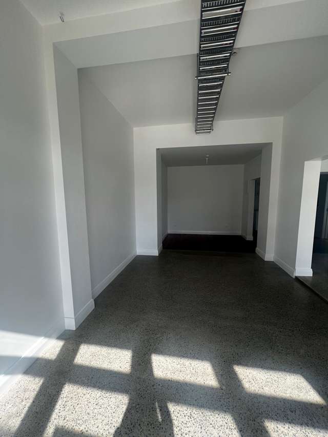 226-228 Onepu Road Lyall Bay_2