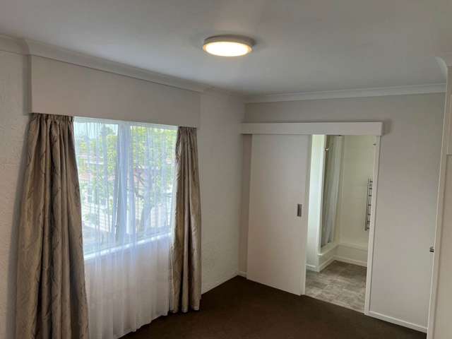 9/6 Sherbourne Road Mt Eden_2