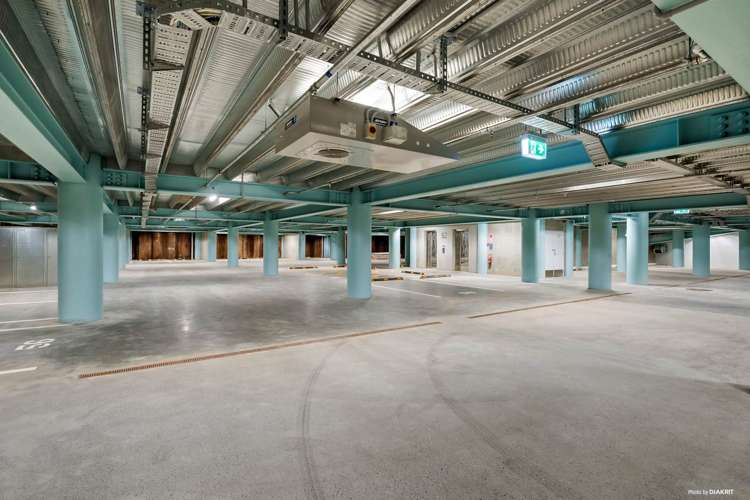 110/4 Bute Road Browns Bay_24