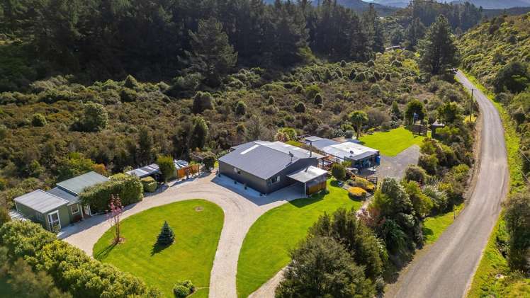 102 Boons Valley Road Waikawa_1