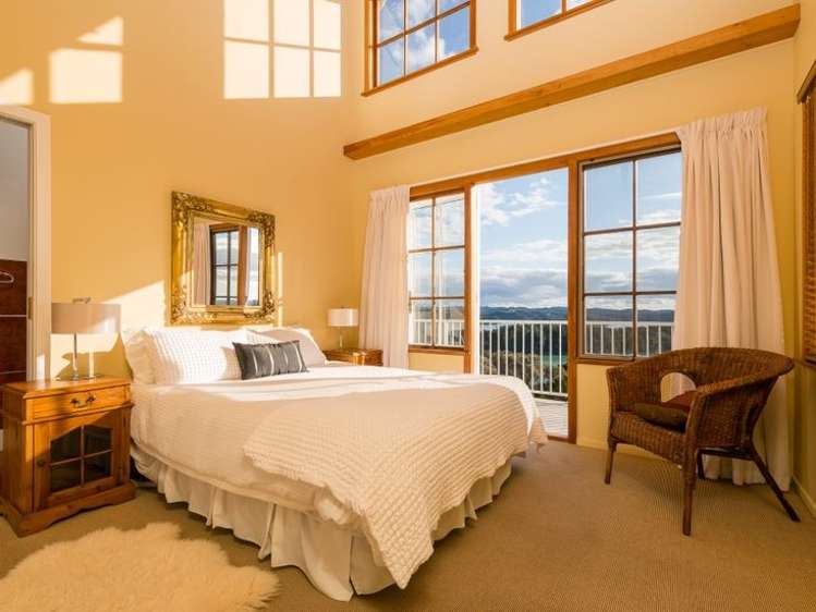 B/105 Te Wahapu Road 1999_9