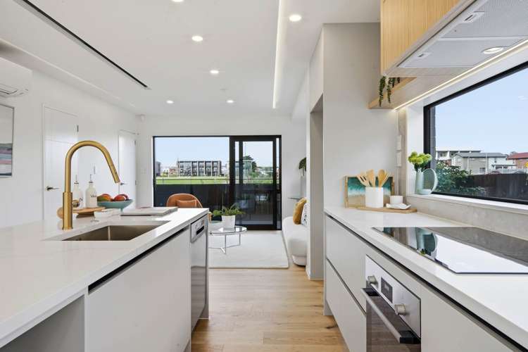 46B Range View Road Mt Albert_10