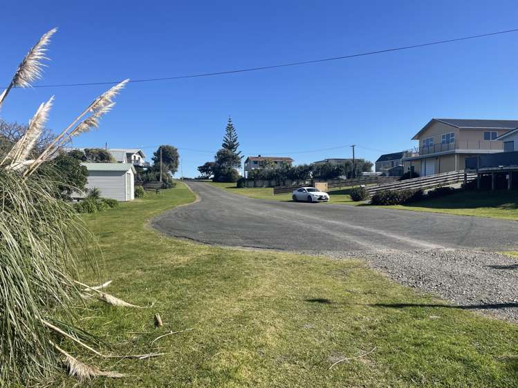 9b Tamure Crescent Mahia_7