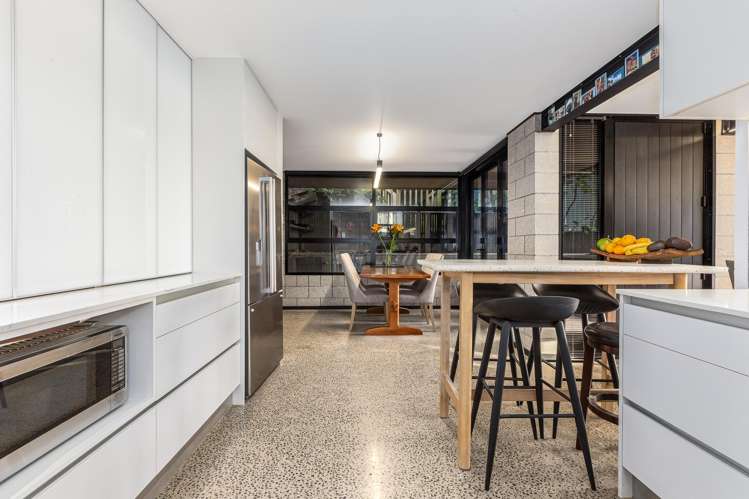 377A Karaka Bay Road Karaka Bays_9