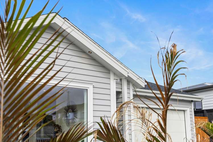 75 Parish Drive_4