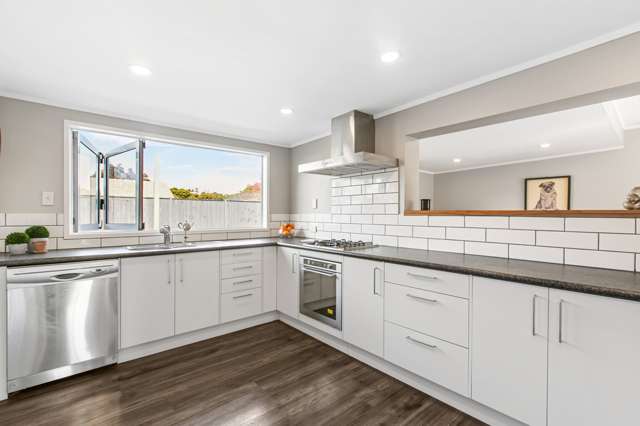 2/8 South Street Papakura_4