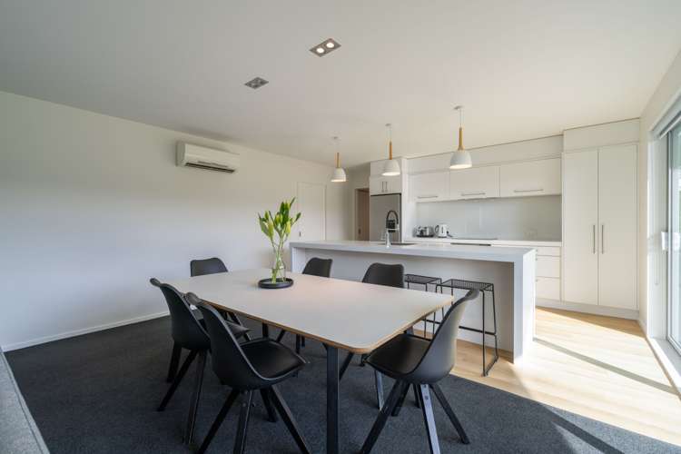 16 Broughton Place Te Anau_5