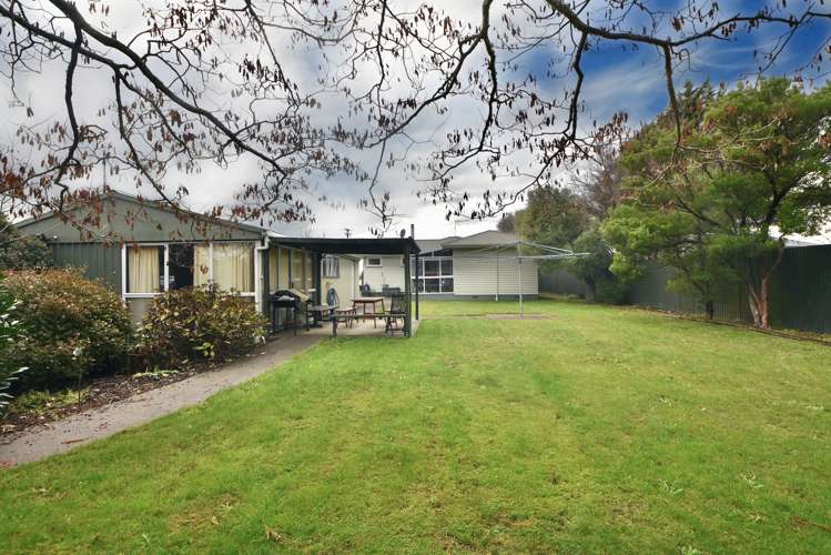 15 Charles Street Carterton_21