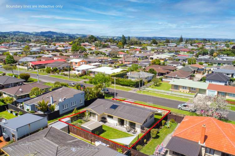 4 Pemberton Crescent Greerton_18