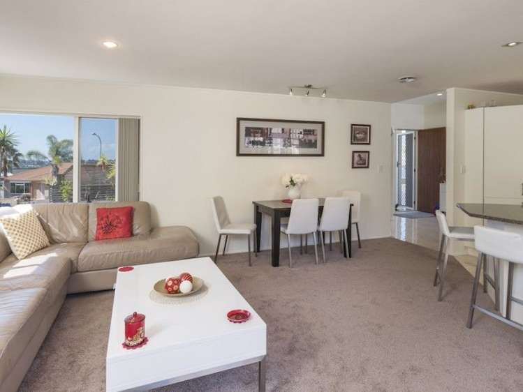 32 Kath Hopper Drive Orewa_7