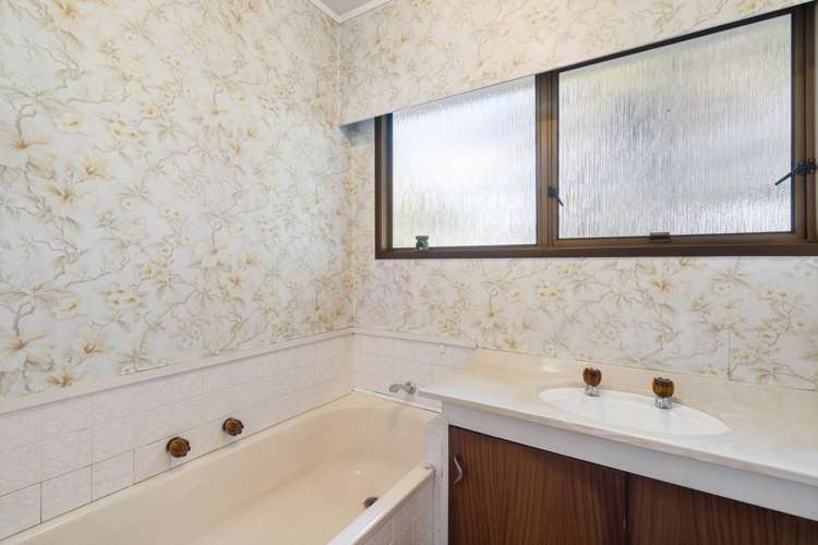 123 Beach Road Pahurehure_10