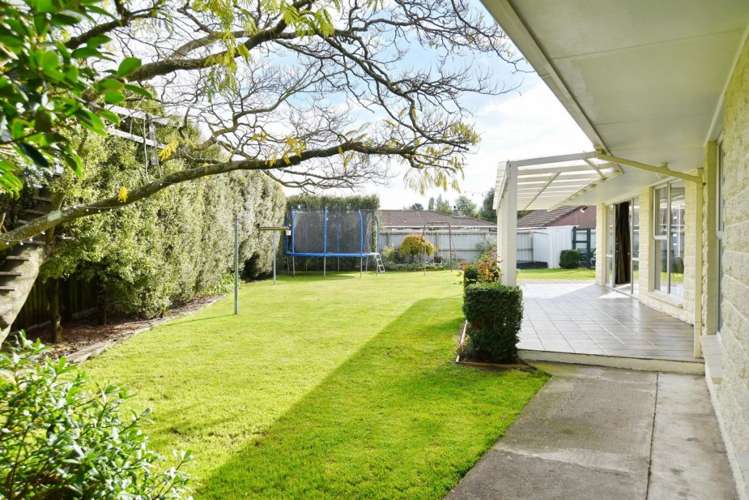 10 Main North Road Woodend_17