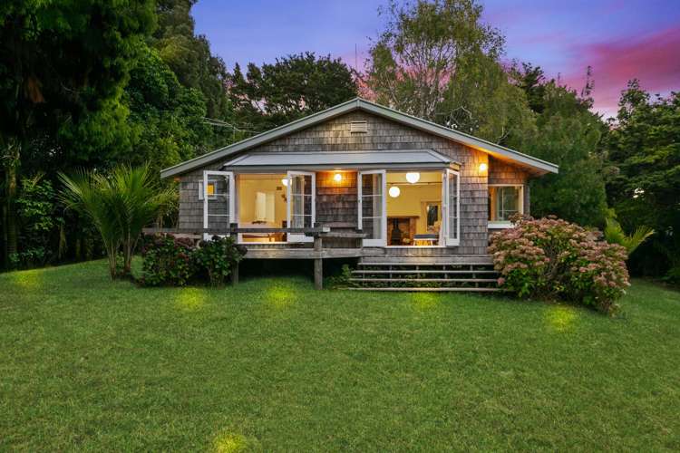 103 Hinau Road Muriwai Valley_13