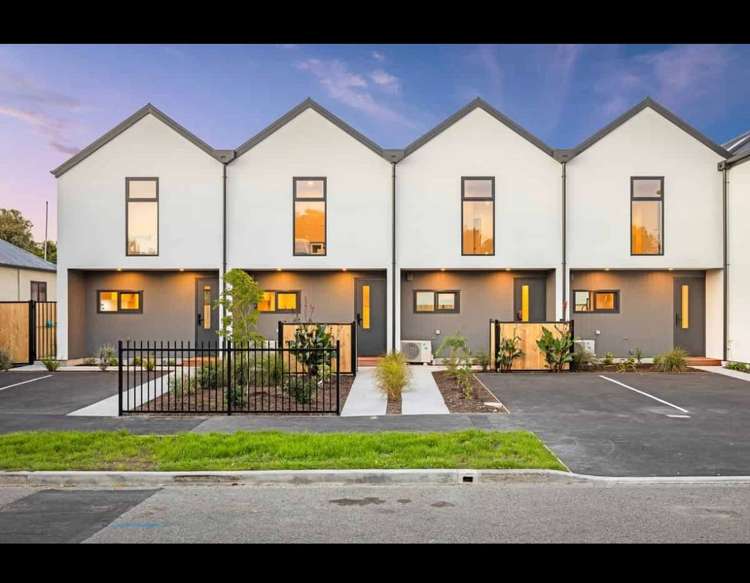 51 Walpole Street Waltham_8