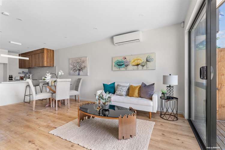 5/24 Carnoustie Drive Wattle Downs_9