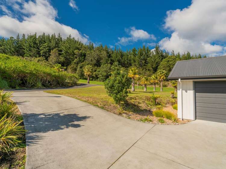 64 Pinehurst Drive Pauanui_28