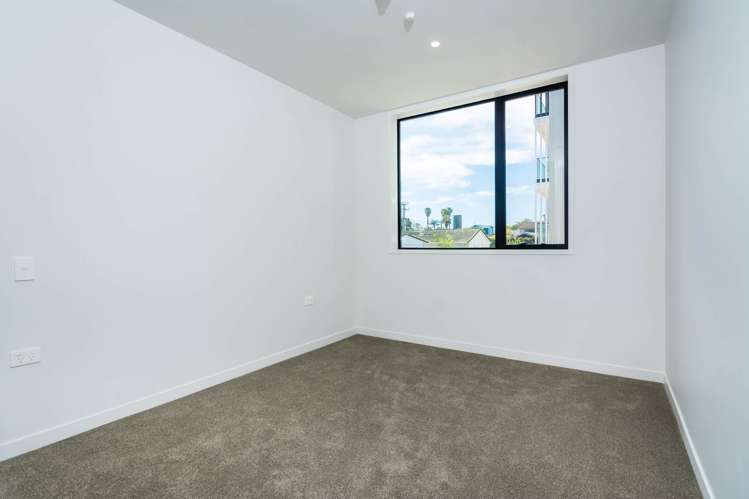 103/8B Lake Pupuke Drive Takapuna_6