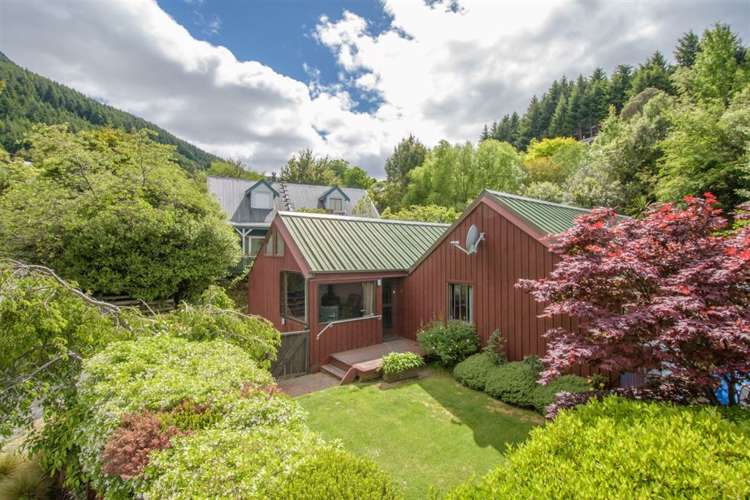 251 Fernhill Road Fernhill/Sunshine Bay_2