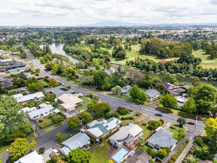 946 River Road Queenwood_16