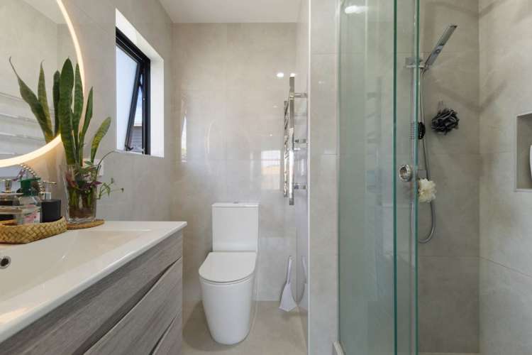 255B Hill Road The Gardens_14