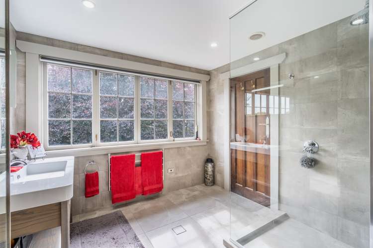 385 Queens Drive Windsor_19