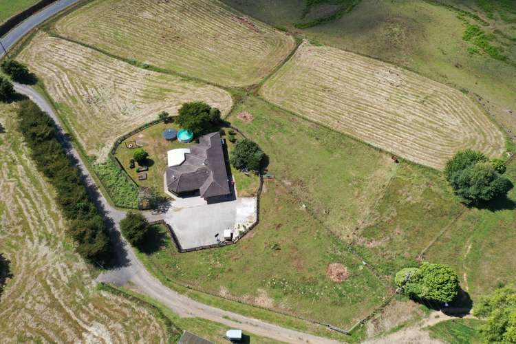 69 Te Tahi Road Puketotara_23