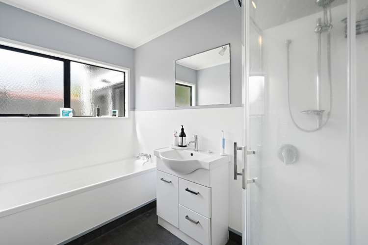 13a Forest Lake Road 1066_7