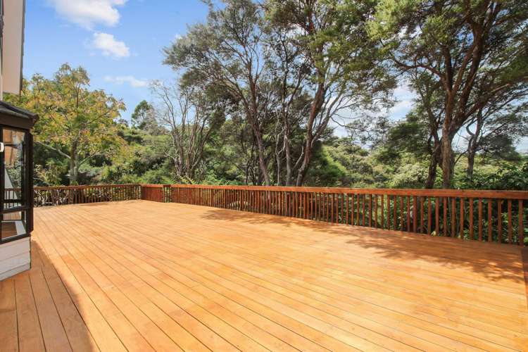 3 Herrings Cove Place Titirangi_9