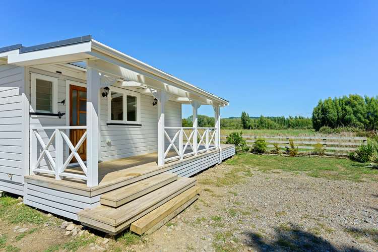 103a Waikawa Beach Road Manakau_6