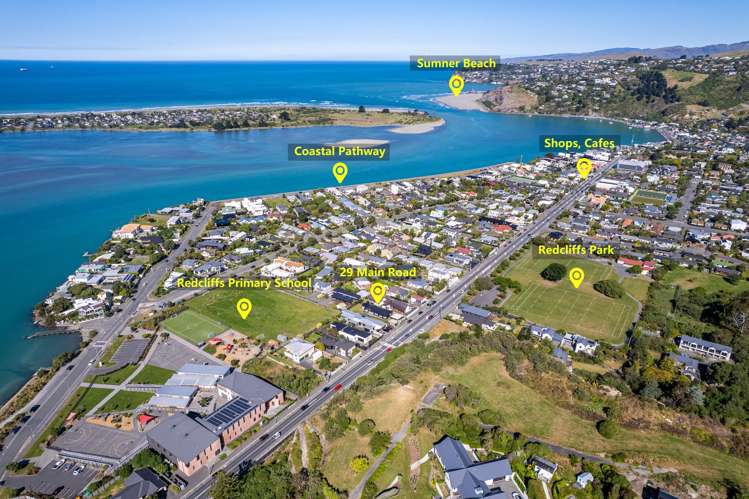 29 Main Road Redcliffs_23