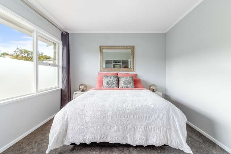 2/42 Chartwell Avenue Glenfield_13