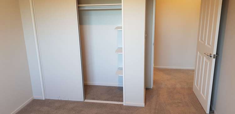 10 Saint Peters Close Woolston_18