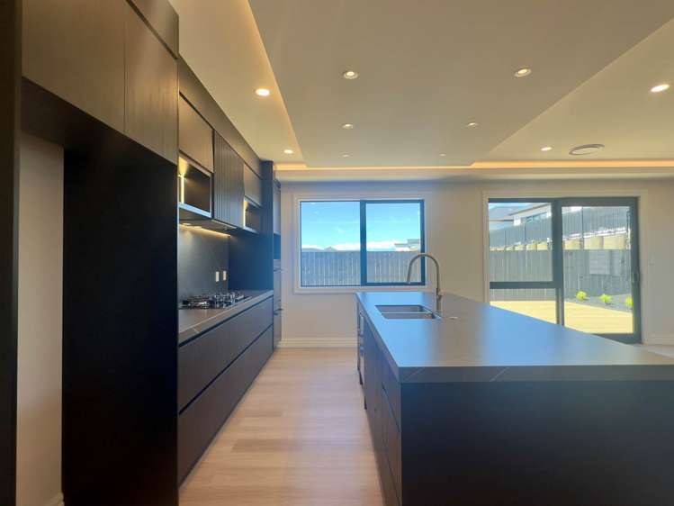 389 Te Taruna Drive_2