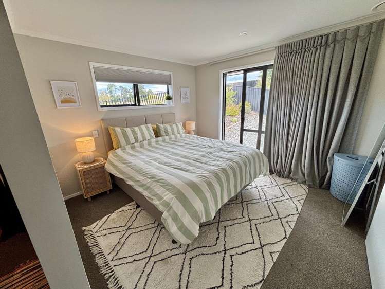 41 Wallis Drive 10126_6