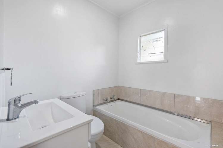 67 Tiroroa Avenue Te Atatu South_10