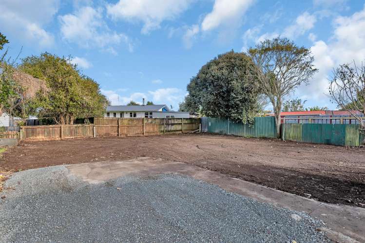 24 Meadow Park Crescent Tikipunga_15
