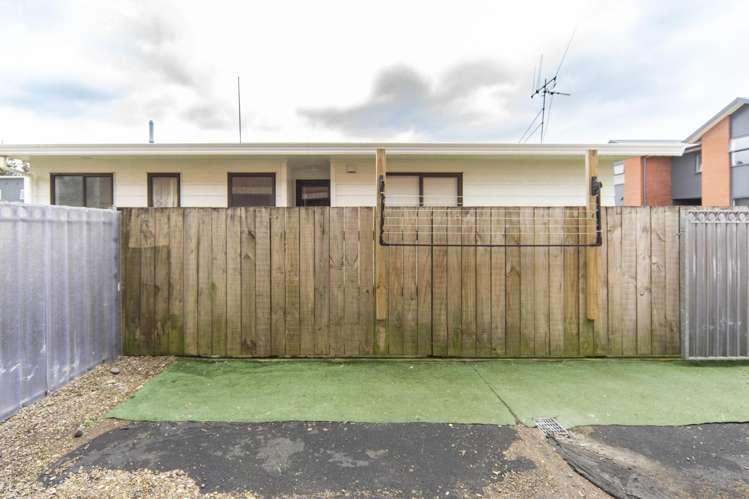 46B York Street Hamilton East_13