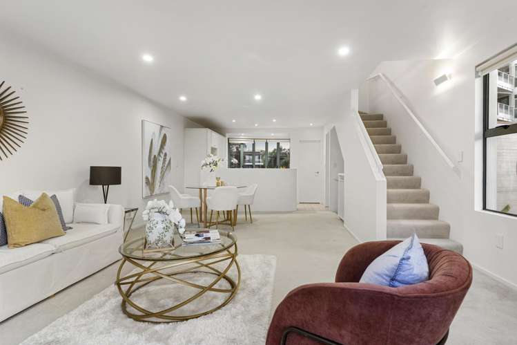 21F Mauranui Avenue_3