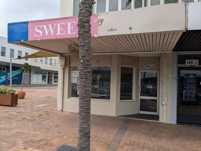 Food Shop - 146-148 Main Street, Upper Hutt