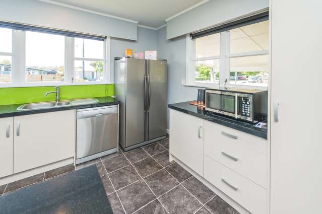 39 Devon Road Springvale_1