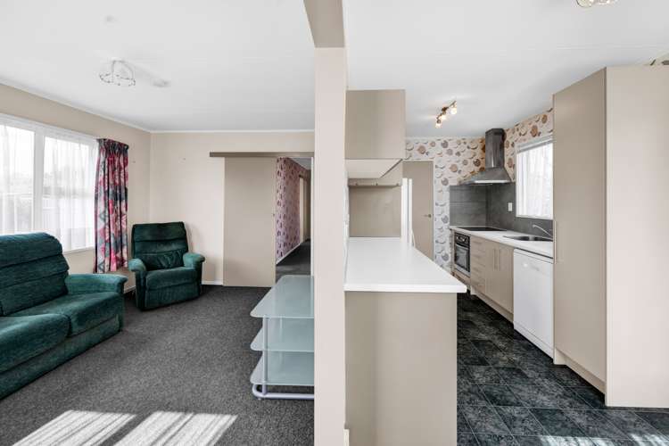 38 Tawa Street Hawera_6