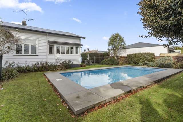 1 Vogel Street 11373_1