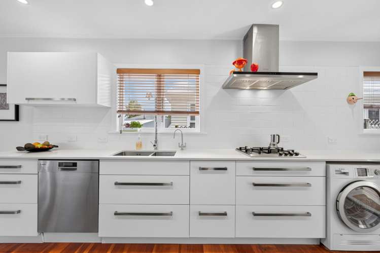 5 Waione Avenue Te Atatu Peninsula_13